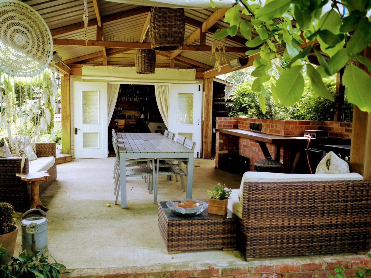 The Walnut, Meopham - A Private Retreat Rural Location Villa Exterior foto
